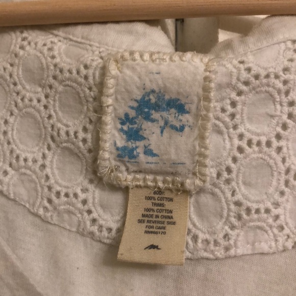 Anthropologie White Cutout TShirt Top Medium - Picture 3 of 3